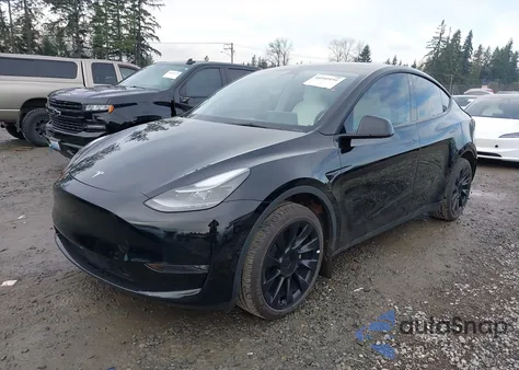 2023 Tesla Model Y Awd/Long Range Dual Motor All-Wheel Drive from USA, damaged, VIN 7SAYGAEE3PF646429